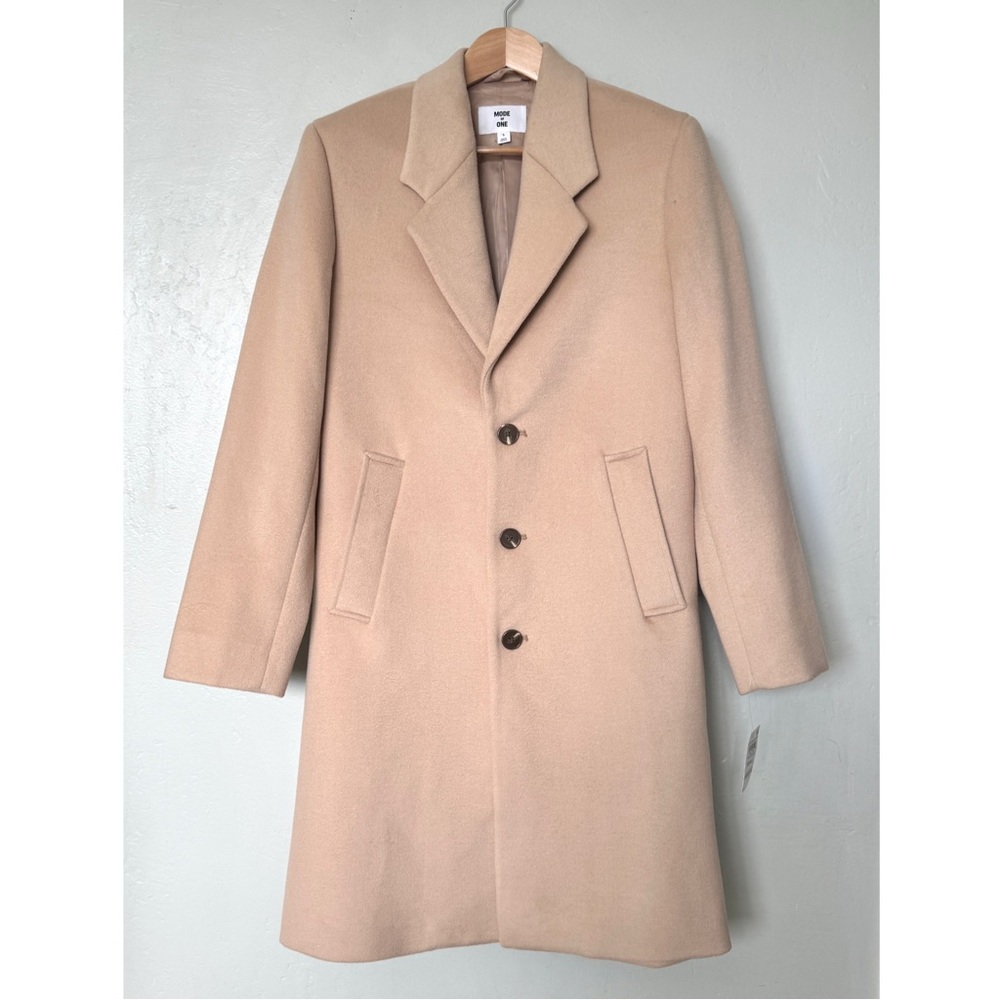 Mode of One Men's Single-Breasted coat in Cinnamon Brulee size S